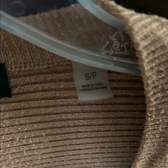 Tahari Camel Button-Up Women's Cardigan Very warm - Picture 3 of 7